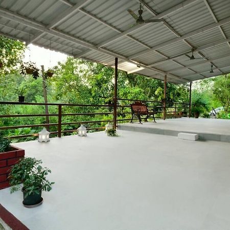 Lobville Homestay Karjat Eksteriør bilde