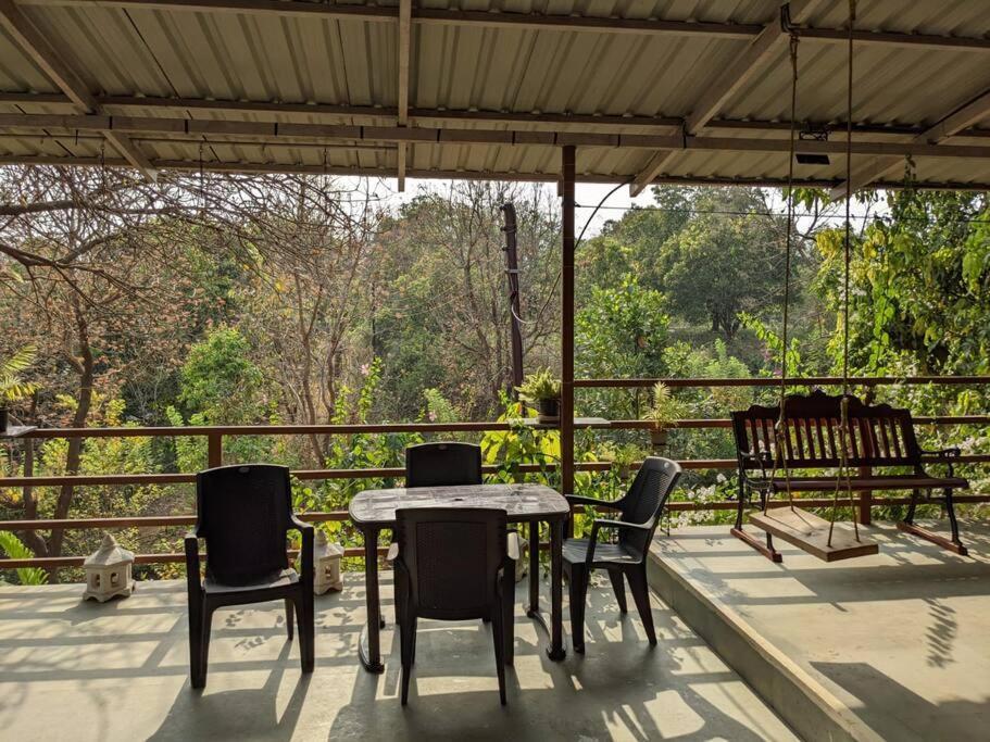 Lobville Homestay Karjat Eksteriør bilde