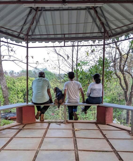 Lobville Homestay Karjat Eksteriør bilde