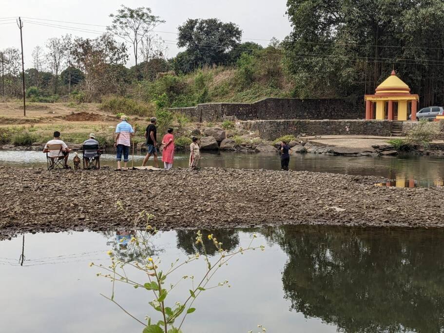 Lobville Homestay Karjat Eksteriør bilde